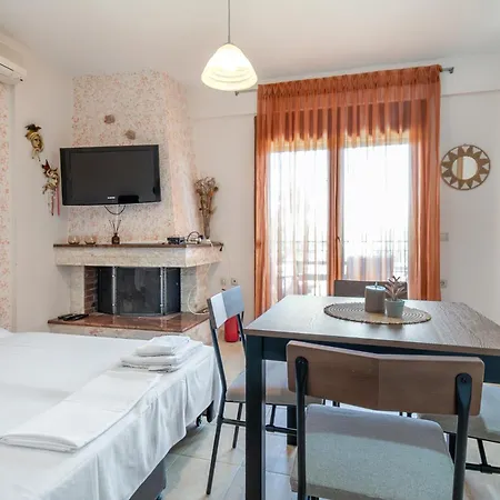 Konstantina's House By Rentalspro - Halkidiki