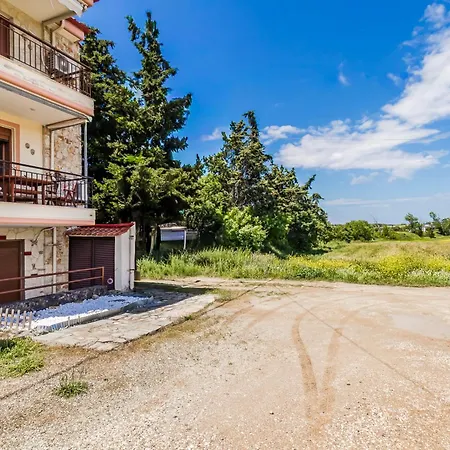 בית נופש Konstantina's House By Rentalspro - Halkidiki